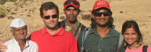 Rahul Gandhi learns paragliding with Nirvana Adventres!